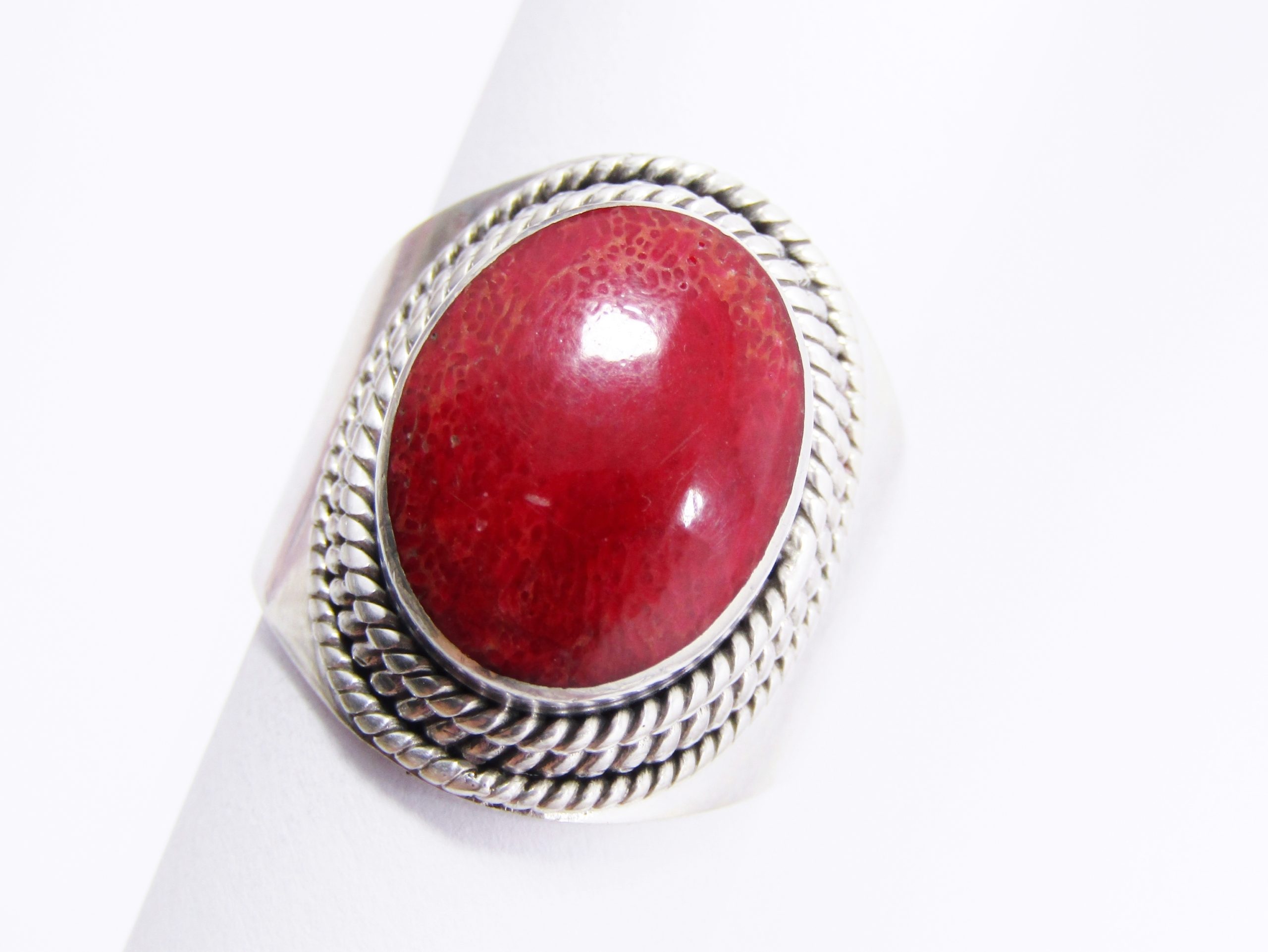 A Lovely Chunky Coral Ring in Sterling Silver.